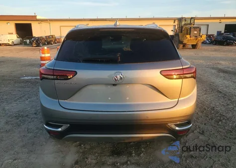 2023 Buick Envision Essence z USA, uszkodzony, nr VIN LRBFZNR43PD016729